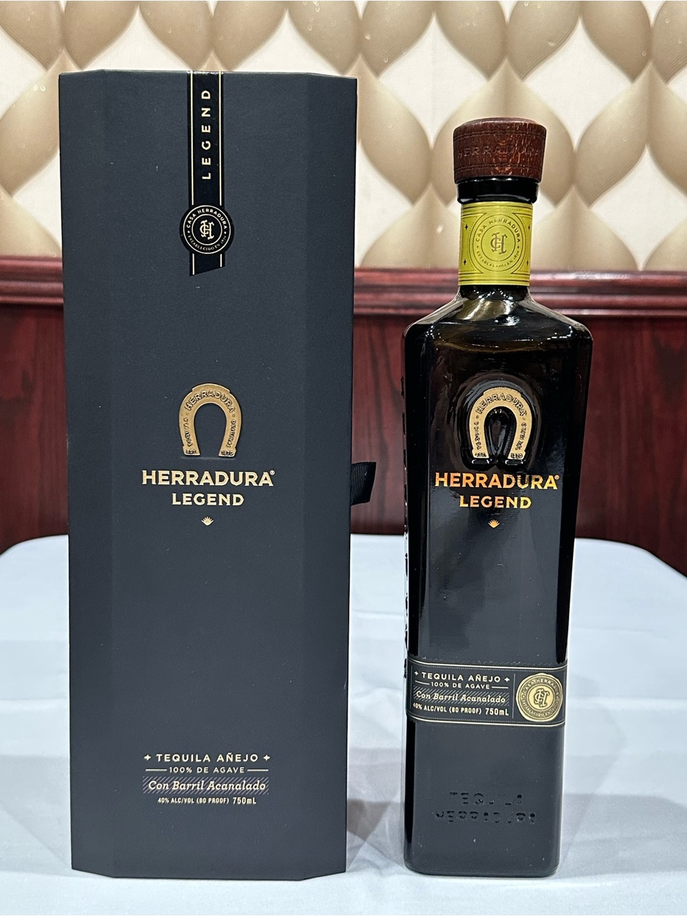 Herradura Legend Tequila Añejo empty Bottle and box collectible 750 ml
